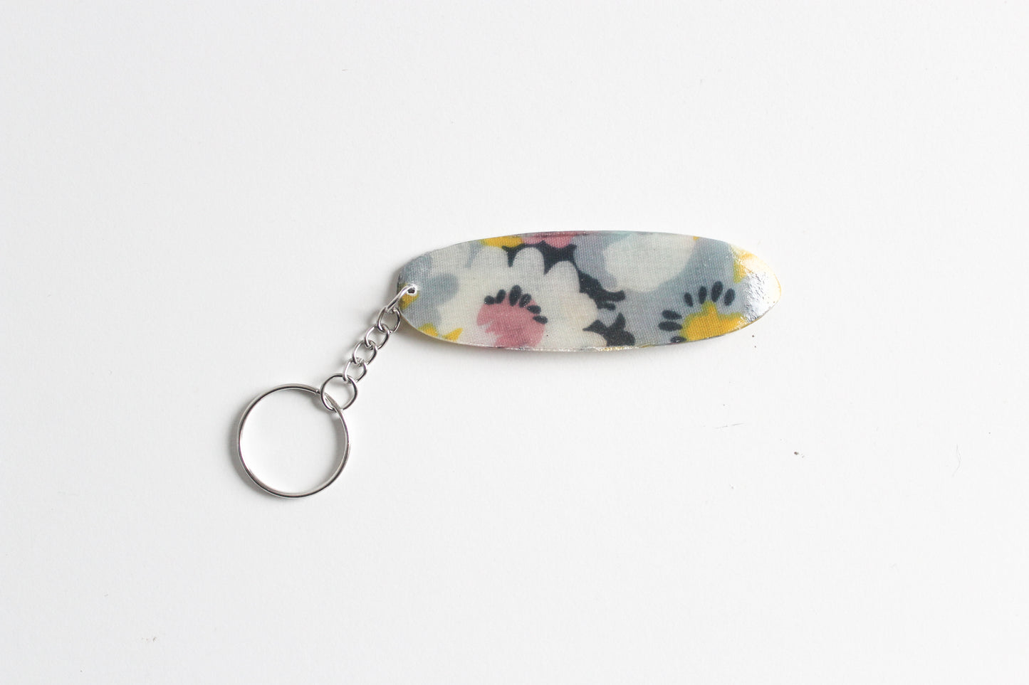 Surf shaped field key chain