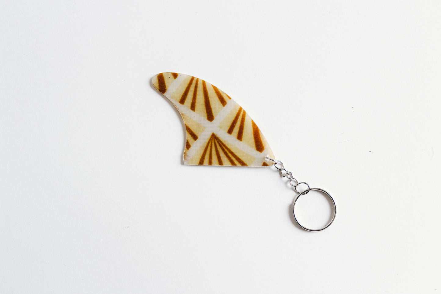 Fin shaped retro key chain