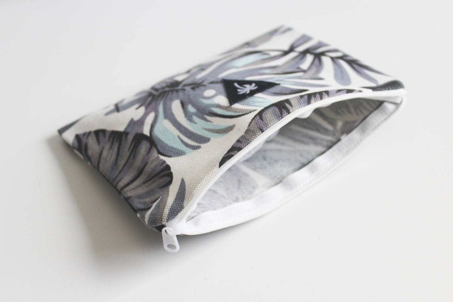 Blue monstera mini pouch