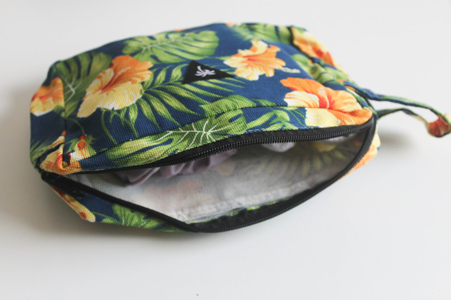 Fiji midi pouch