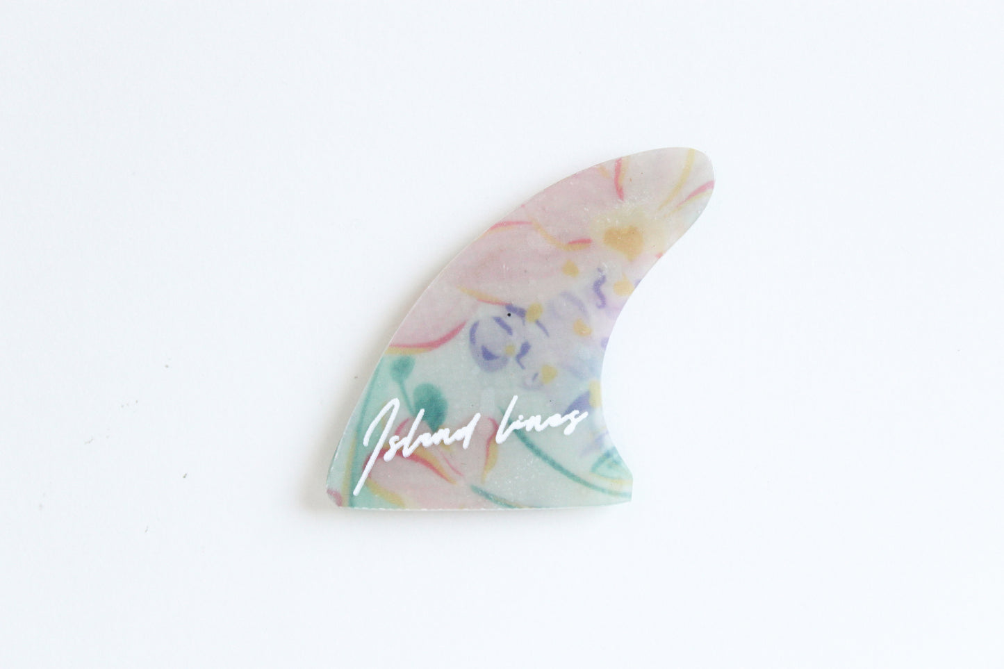 Fin shaped pastel magnet