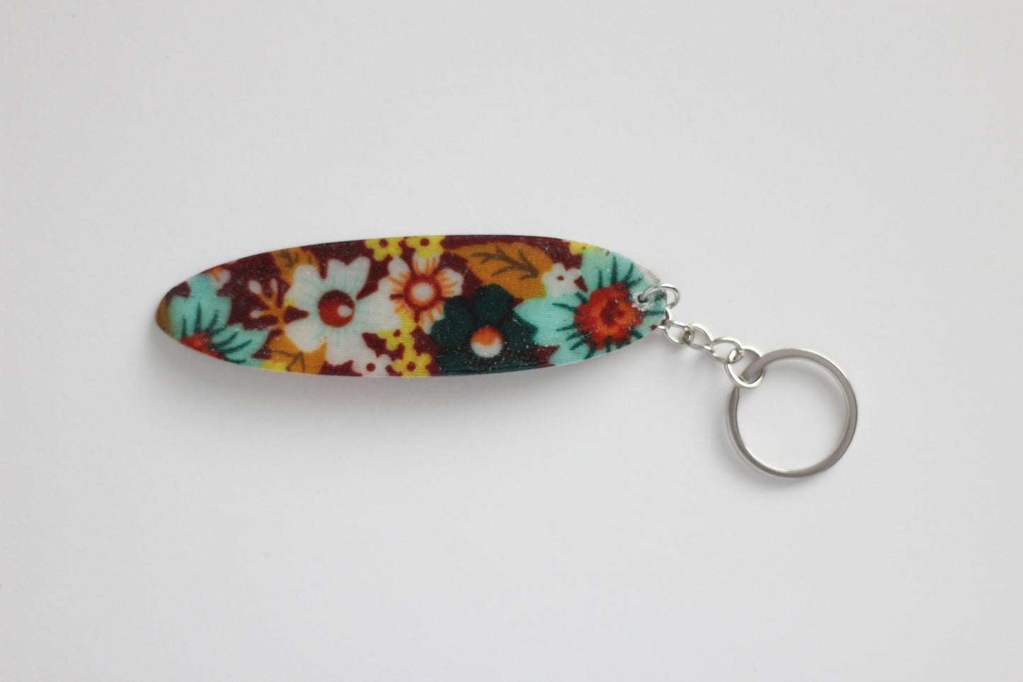 Surf shaped retro key chain