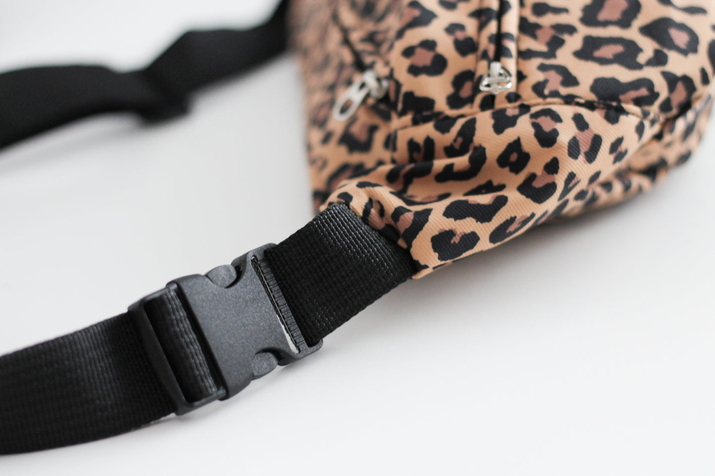 Big leopard fanny pack