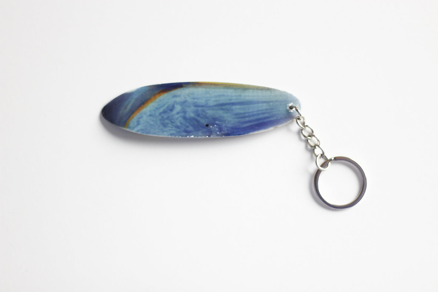 Surf shaped liquid key chain