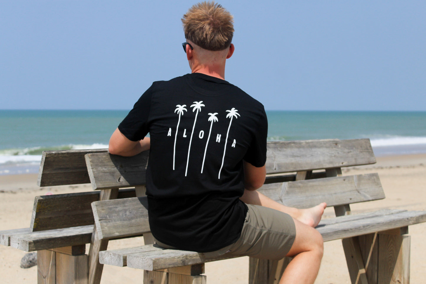 Aloha black T-shirt