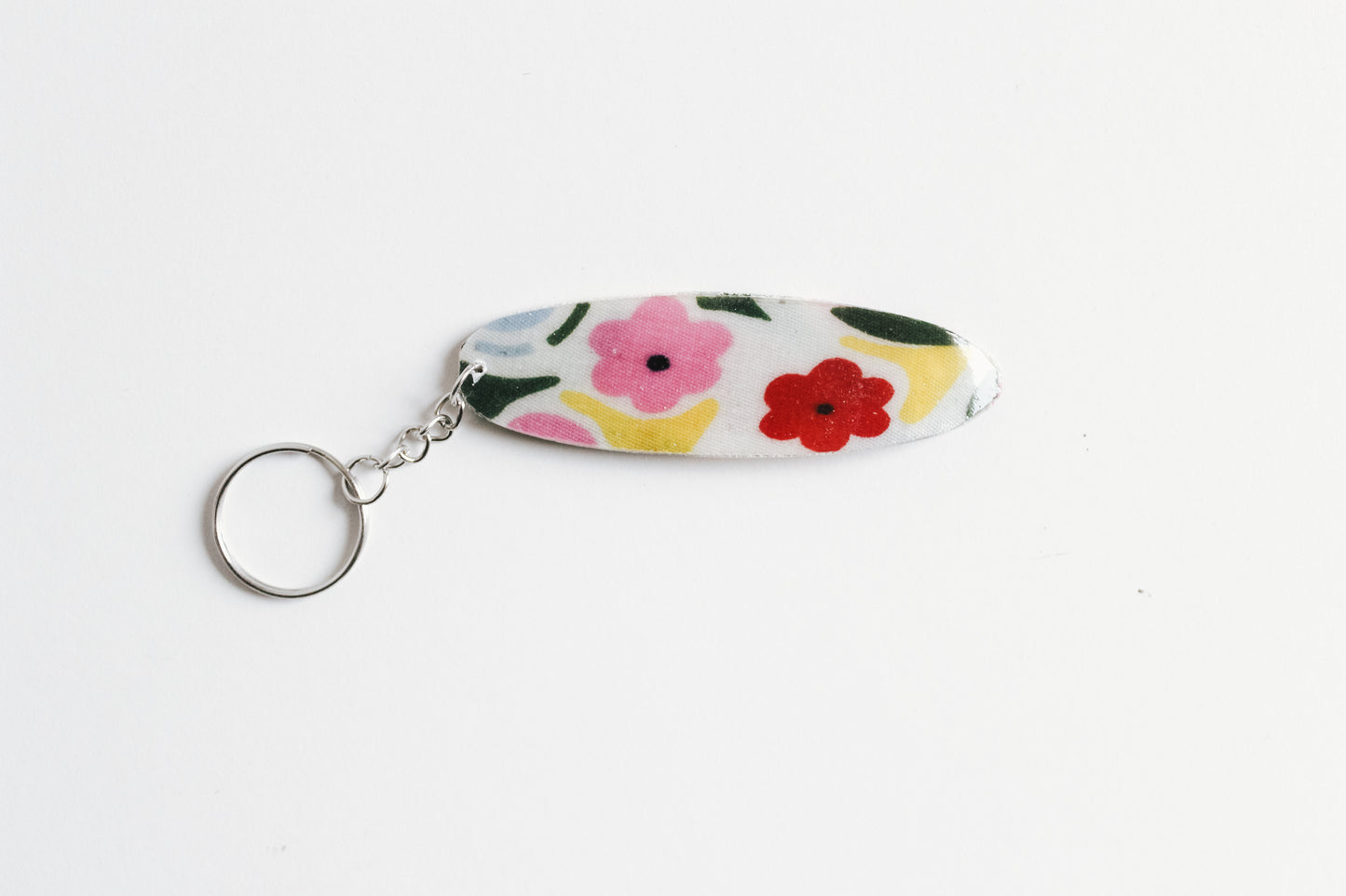 Surf shaped bloom key chain