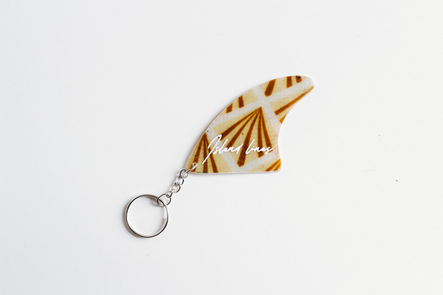 Fin shaped retro key chain