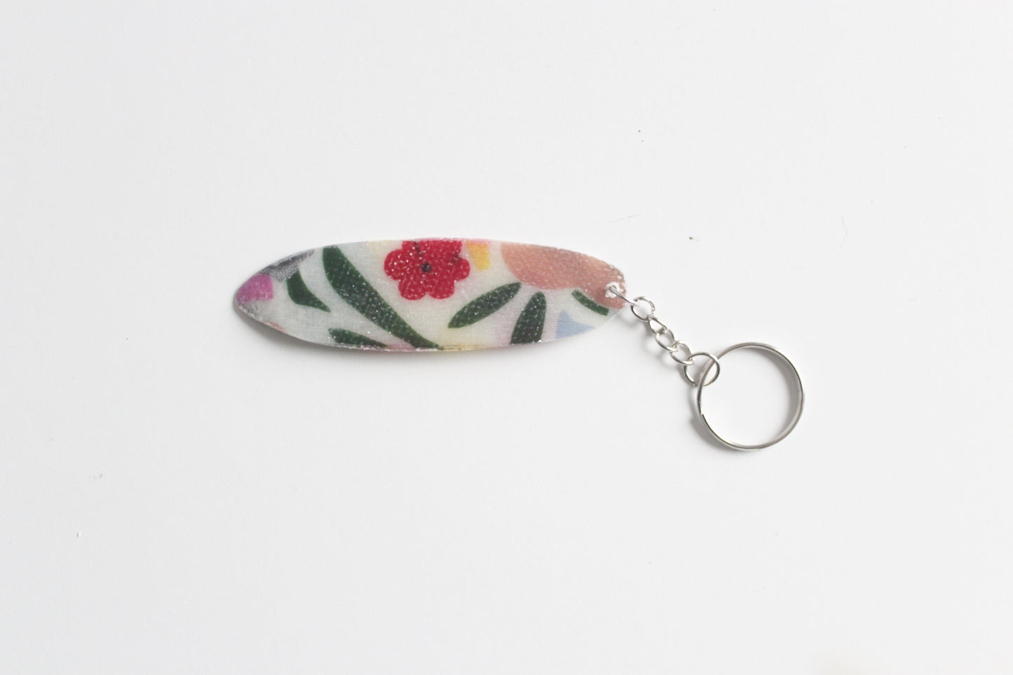 Surf shaped bloom key chain