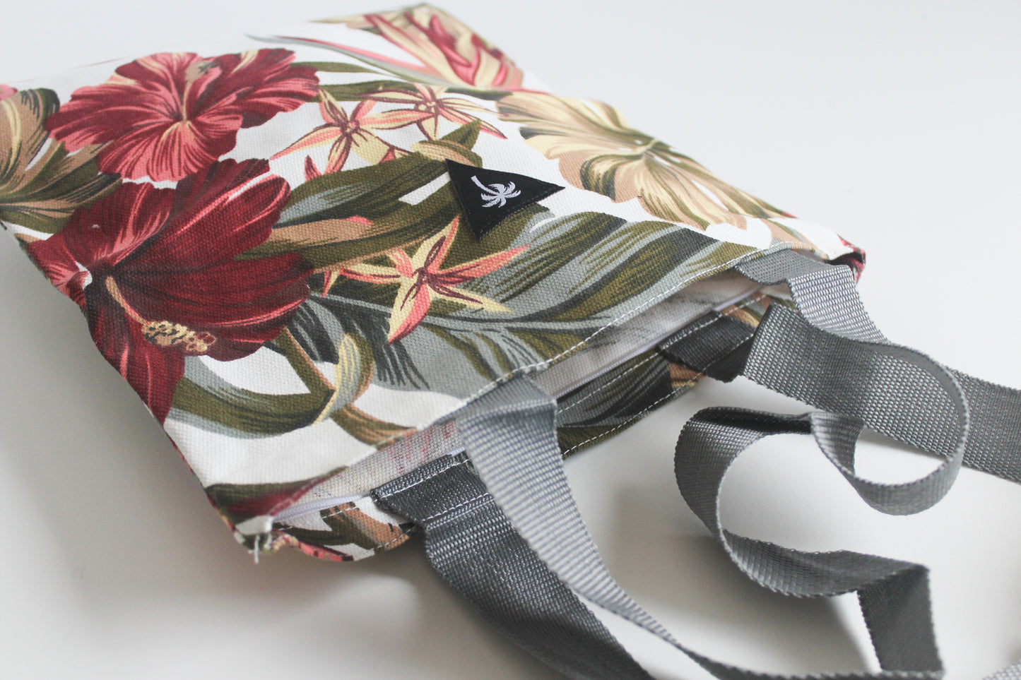 Red hibiscus tote bag