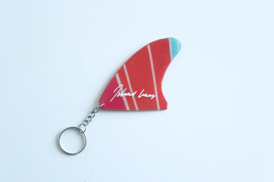 Fin shaped stripes key chain