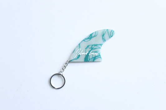 Fin shaped circles key chain