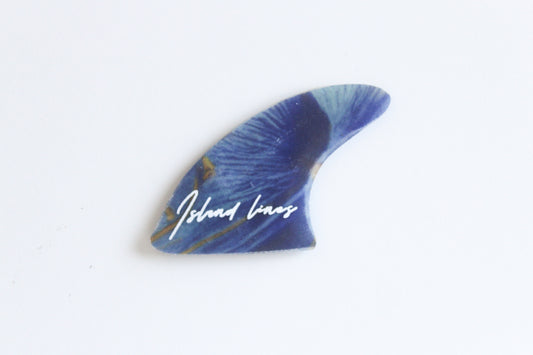 Fin shaped blue magnet
