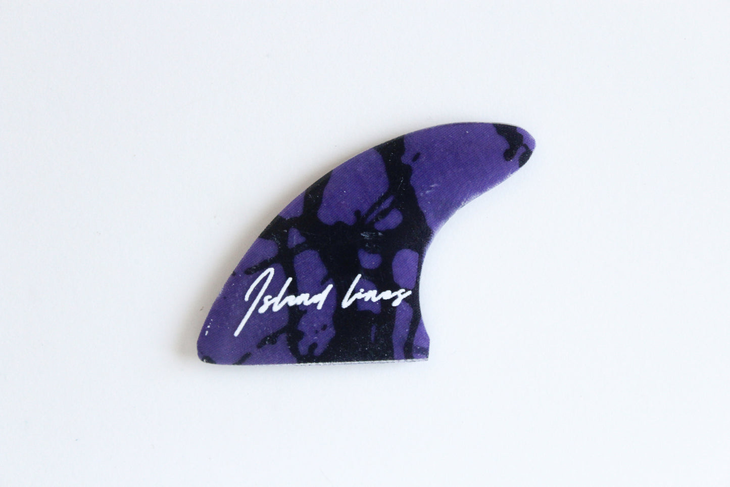 Fin shaped purple marble magnet