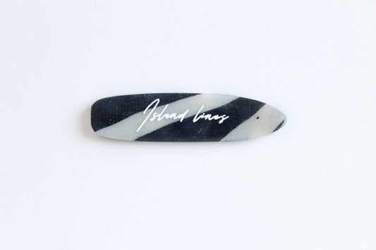 Surf shaped zebra magnet