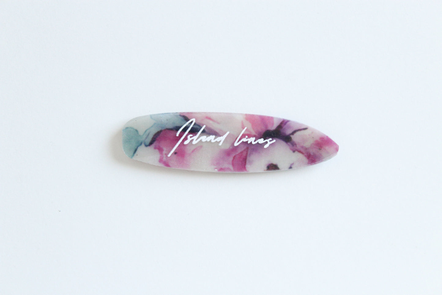 Surf shaped pastel magnet