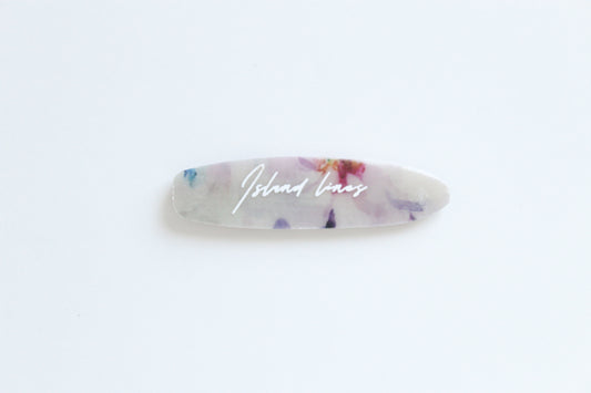 Surf shaped white flower magnet