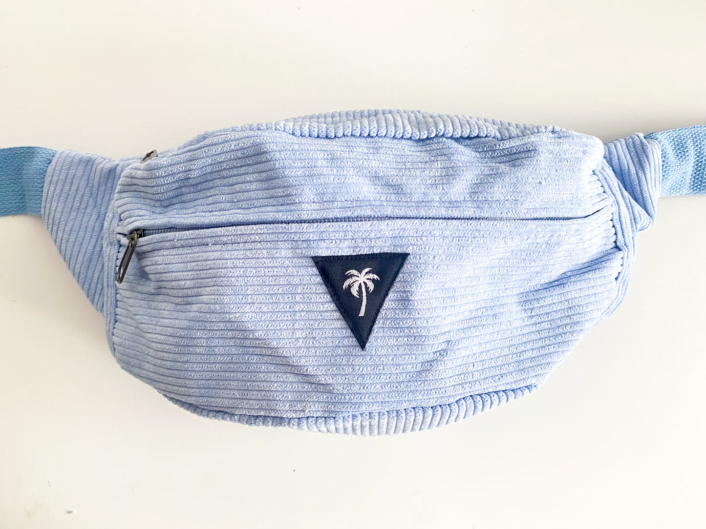 Big light blue fanny pack