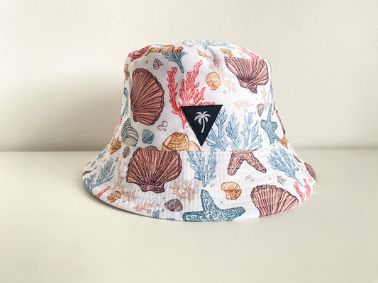 Seaside bucket hat