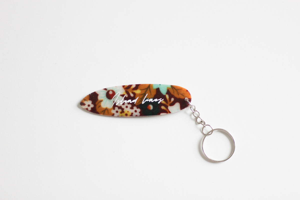 Surf shaped retro key chain