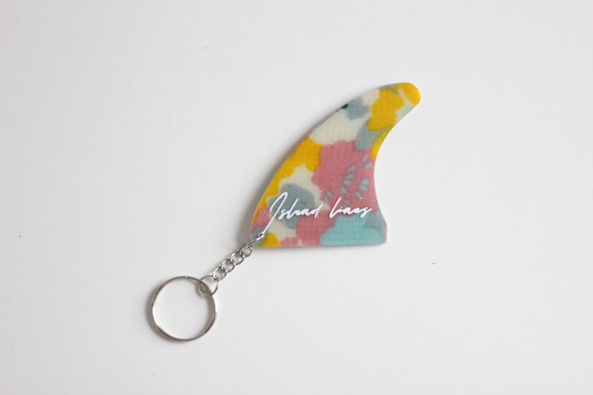 Fin shaped field key chain