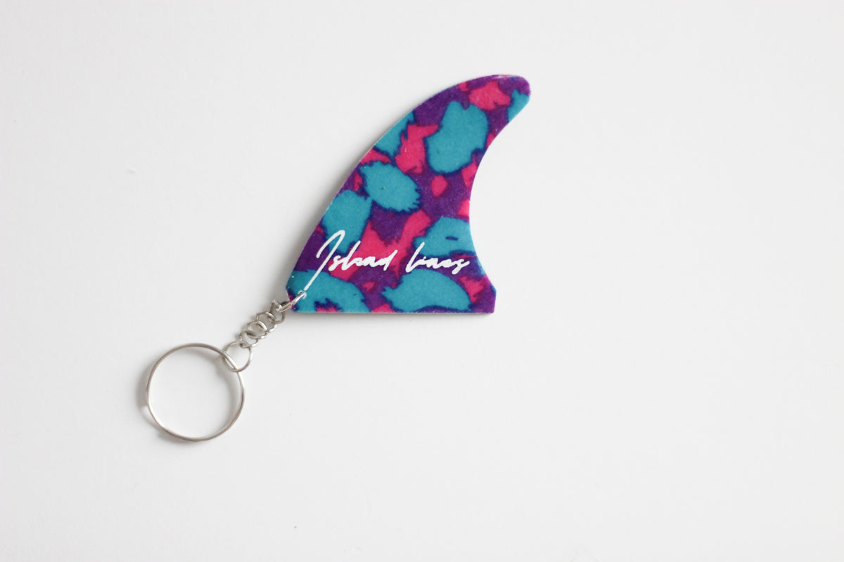 Fin shaped purple leopard key chain