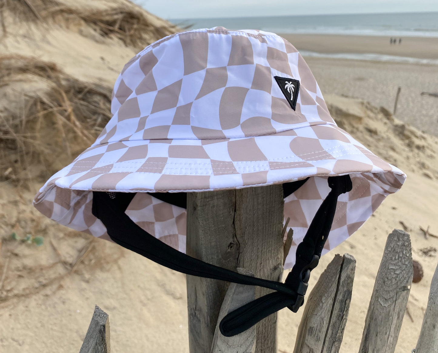 Surf bucket hat