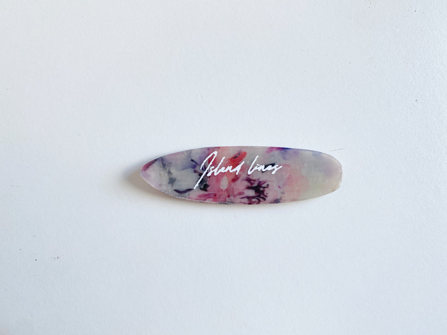 Surf shaped summer magnet