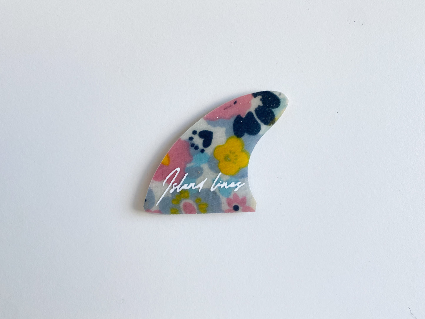 Fin shaped field magnet