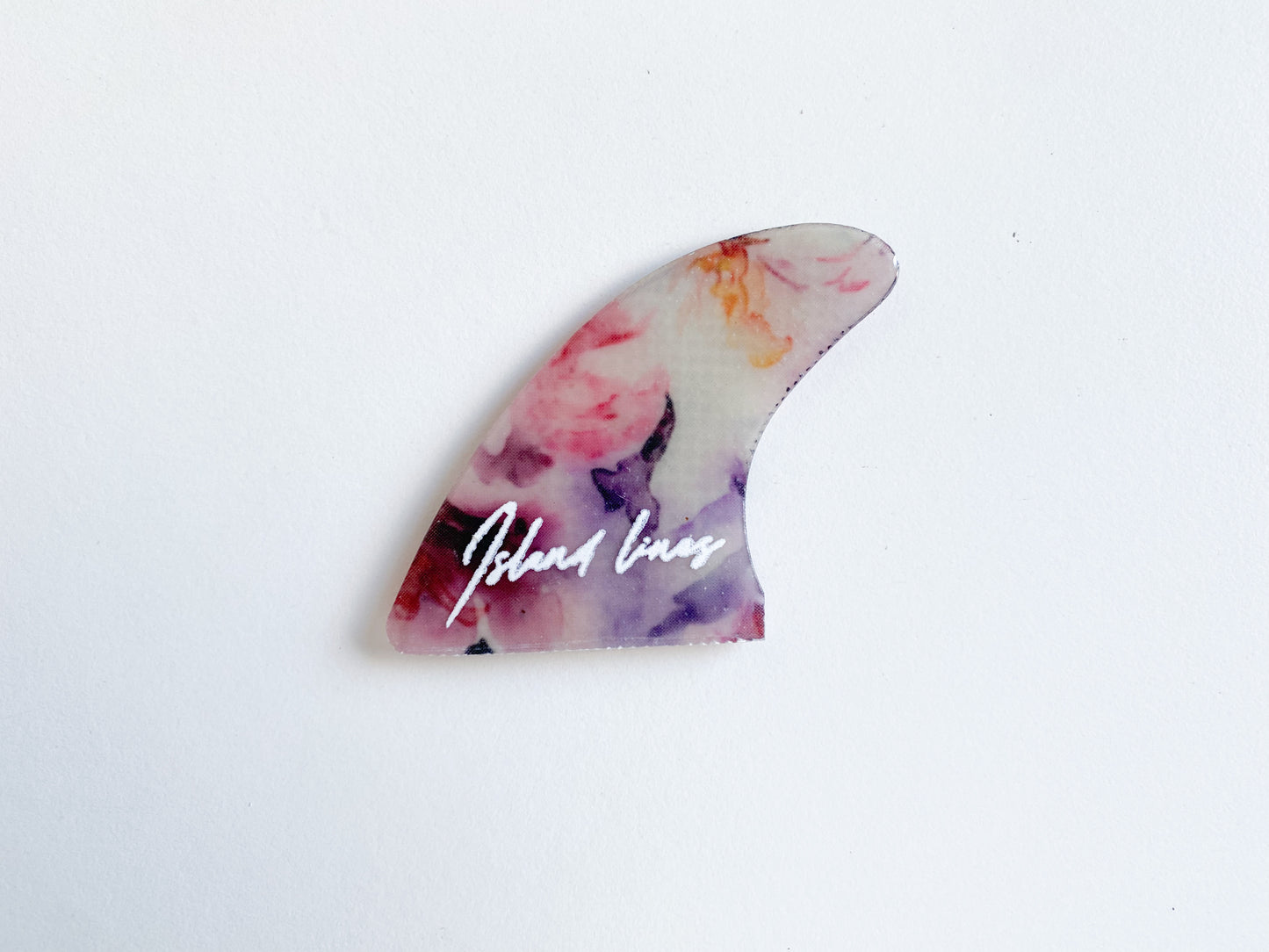 Fin shaped summer magnet