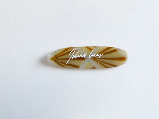 Surf shaped retro magnet