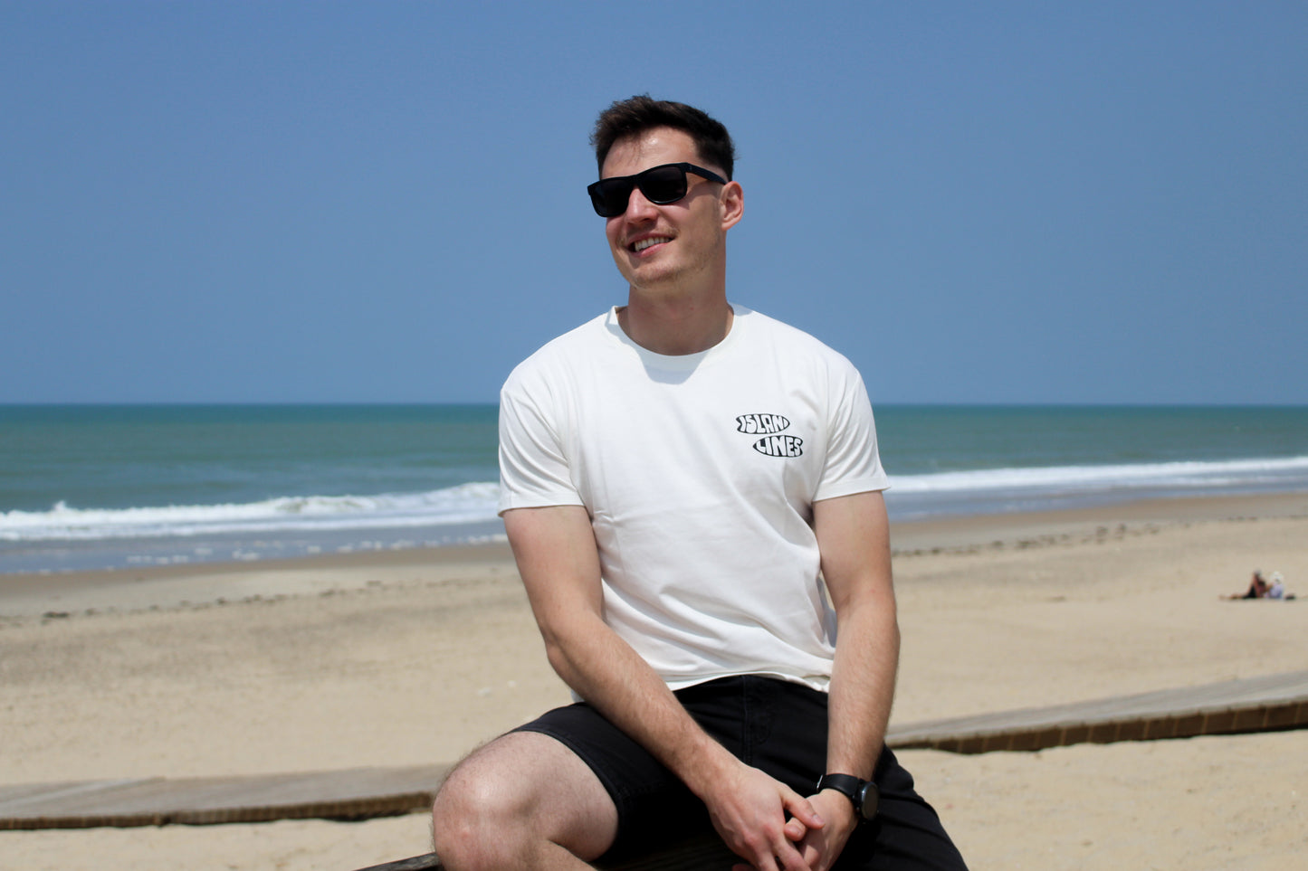 Whale rider off white T-shirt